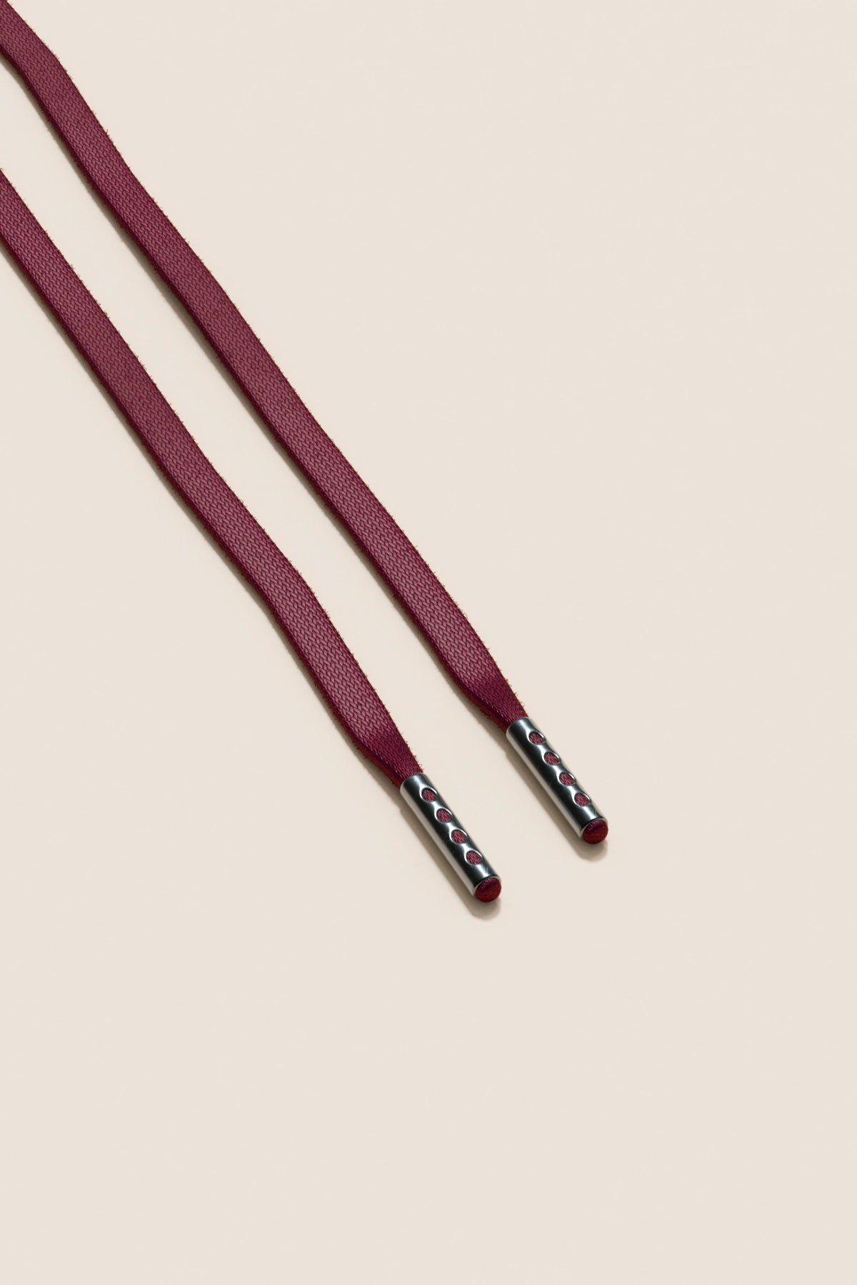 Senkels Bordeaux 3mm Flat Waxed Shoelaces with Black Nickel Aglets