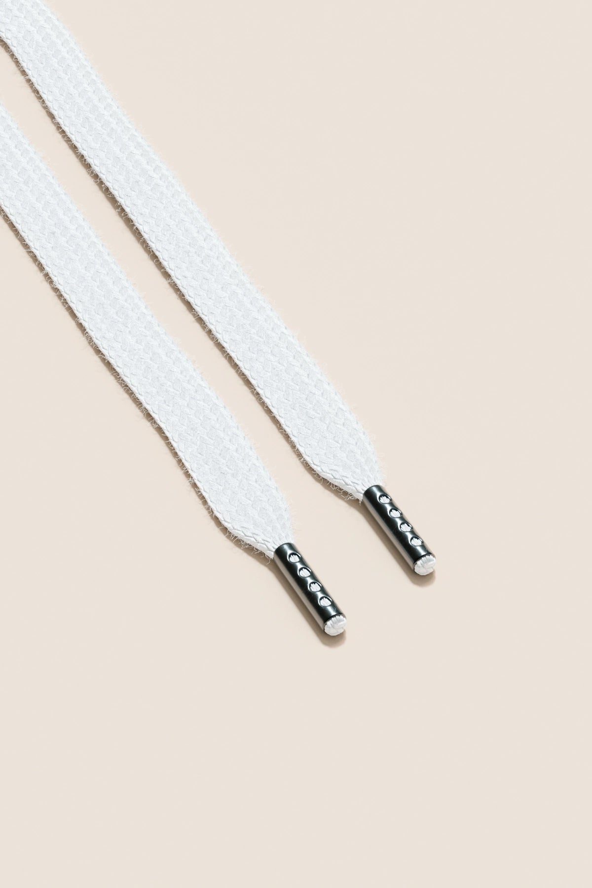 Senkels White Sneaker Shoelaces with Black Nickel Aglets