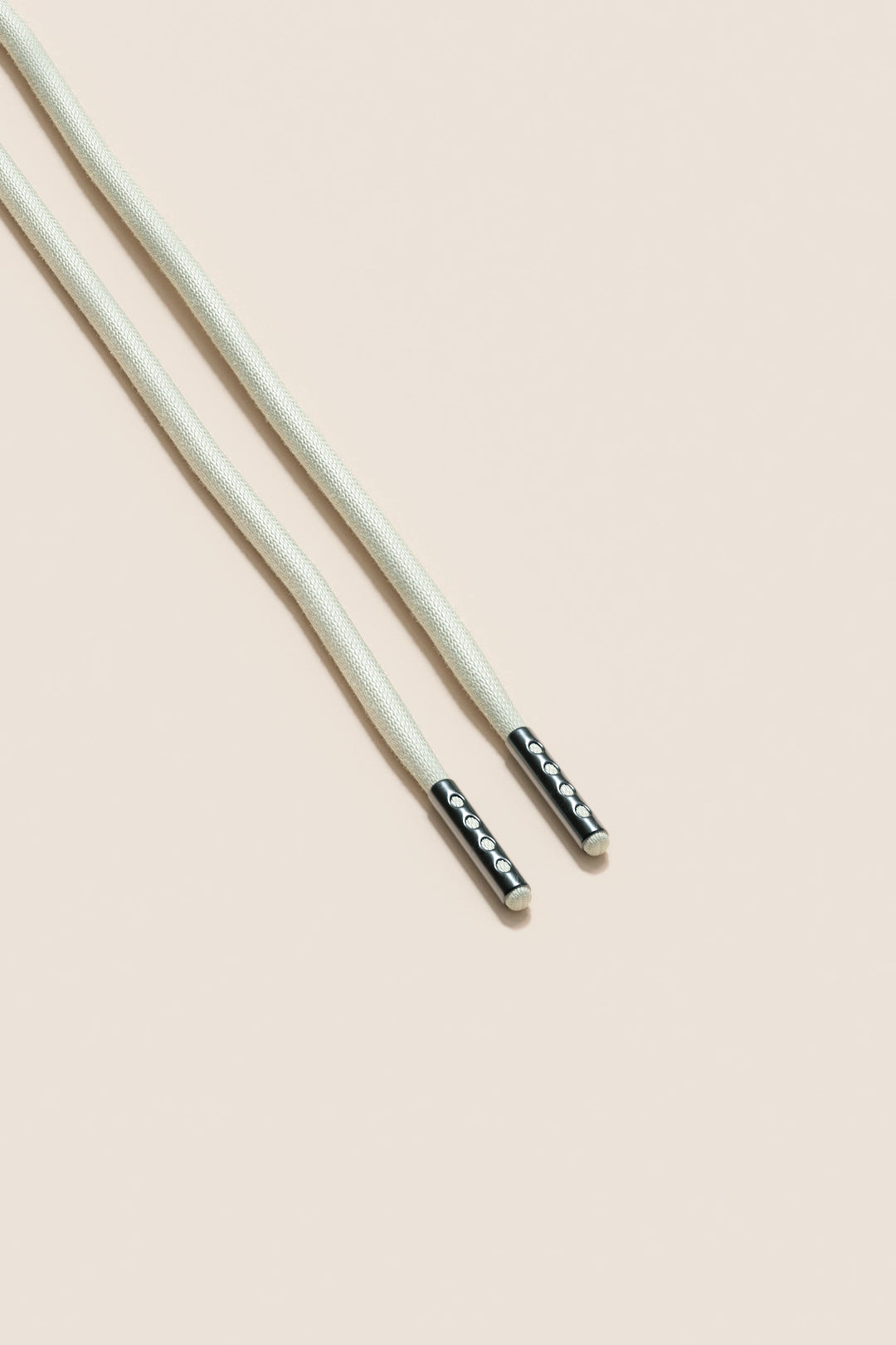 Senkels Off White 4mm Round Waxed Shoelaces with Black Nickel Aglets