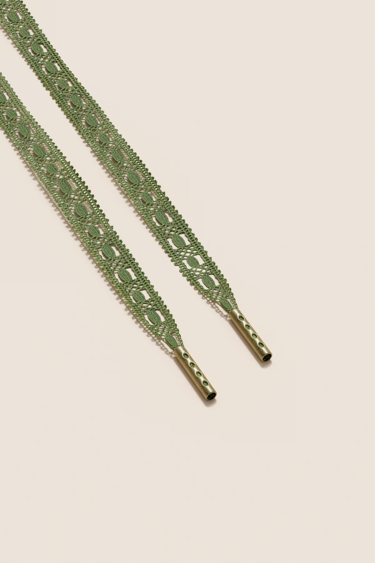 Senkels Olive Green Crochet Shoelaces with Brass Aglets