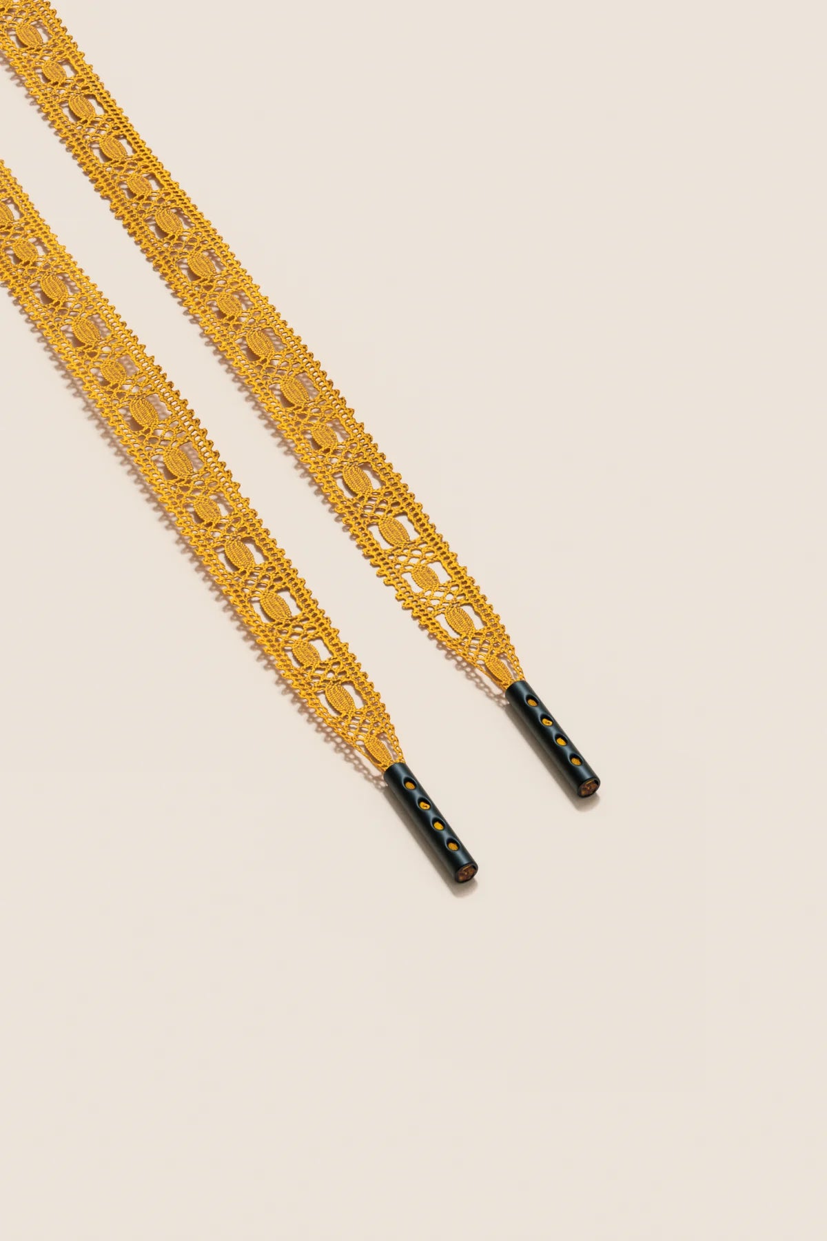 Senkels Yellow Crochet Shoelaces with Black Matte Aglets
